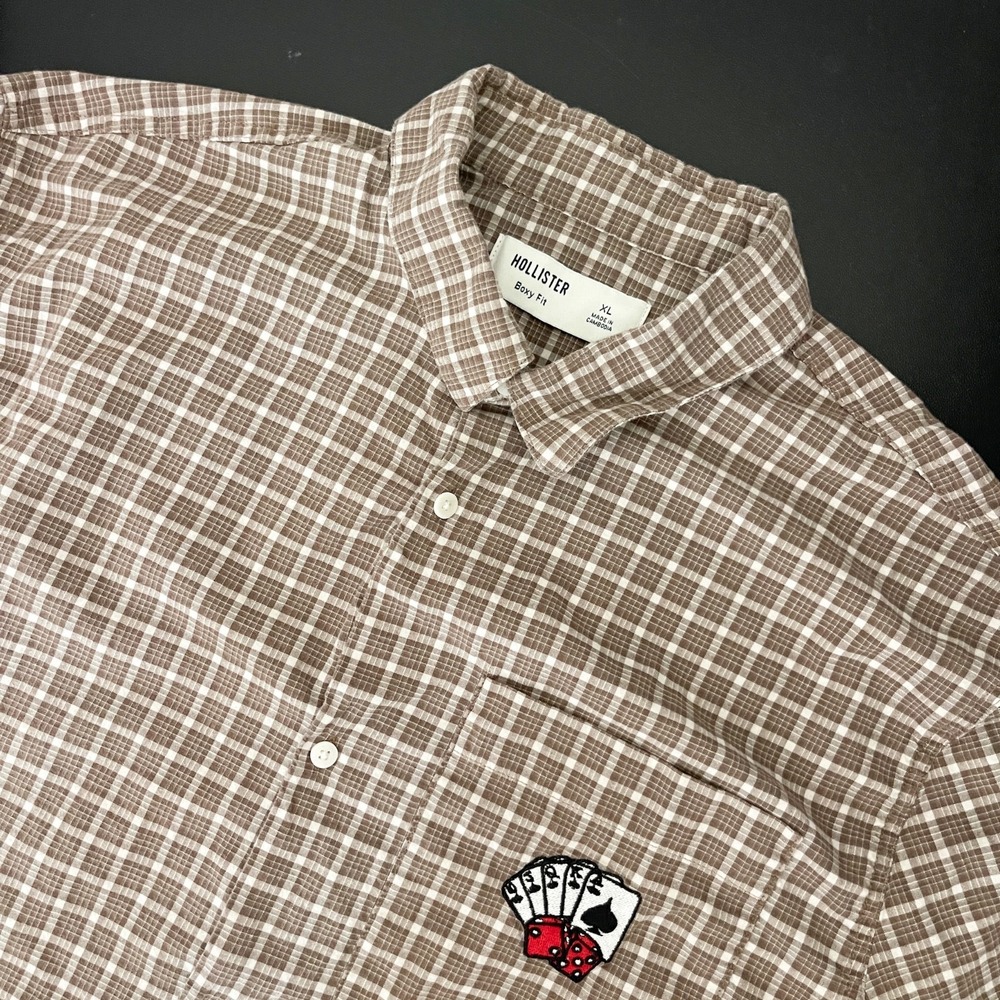 Hollister Shirt Mens XL Boxy Short Sleeve Button Up Playing Card Graphic Plaid